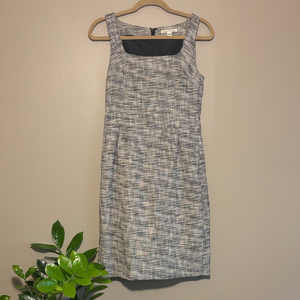 Banana Republic Black and White Knit Sheath Dress with Pockets - Size 4